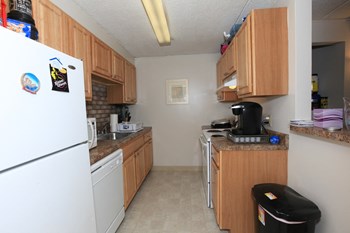 88 Congress Street Studio-2 Beds Apartment for Rent - Photo Gallery 6