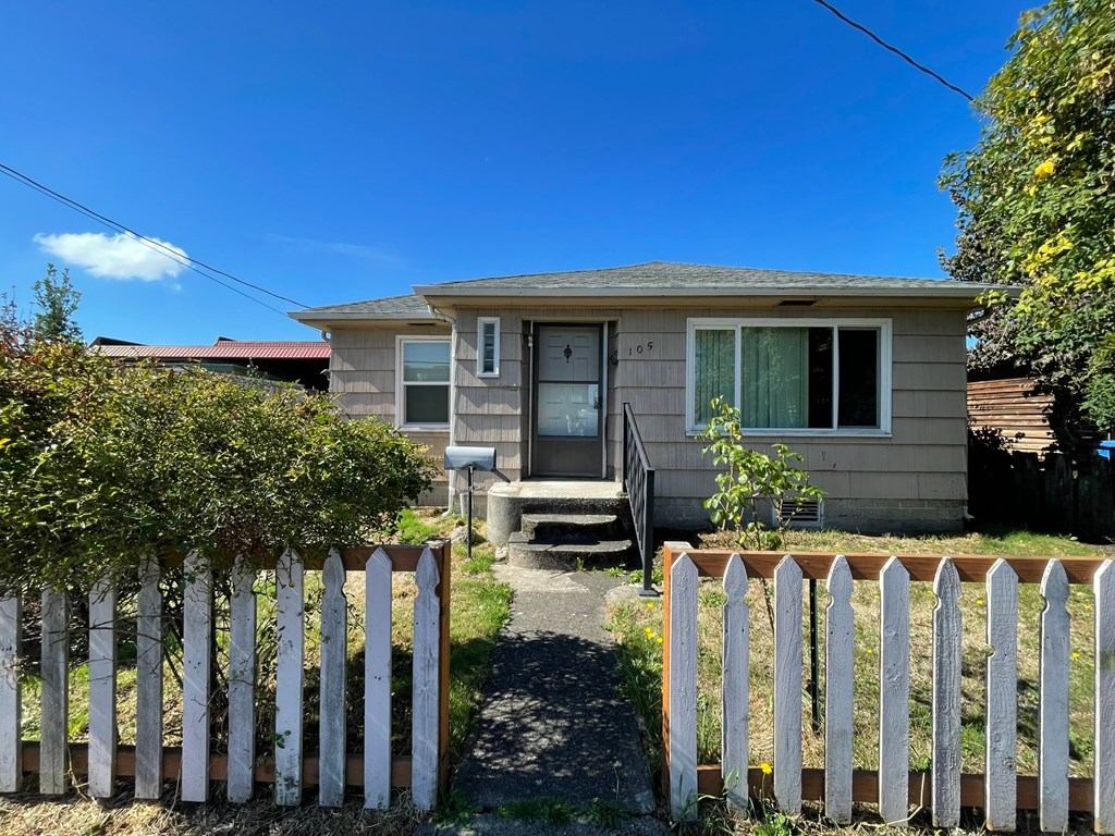 105 NW 3RD AVENUE Rentals KELSO, WA RentCafe