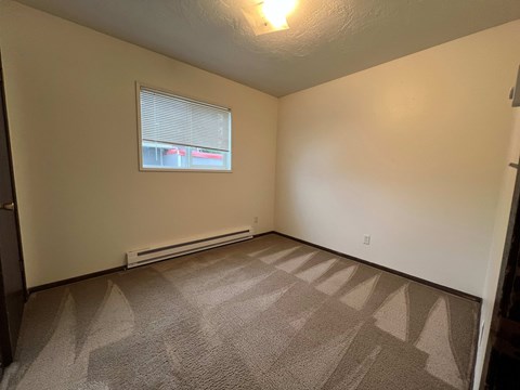 1046 9TH AVENUE 2-3 Beds Apartment for Rent