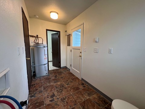 1046 9TH AVENUE 2-3 Beds Apartment for Rent