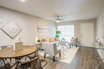 500 W. Pasadena Blvd. 1-4 Beds Apartment for Rent - Photo Gallery 13