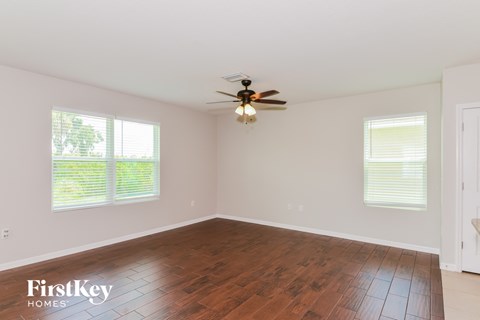 5227 SAN PALERMO DRIVE 4 Beds Apartment for Rent