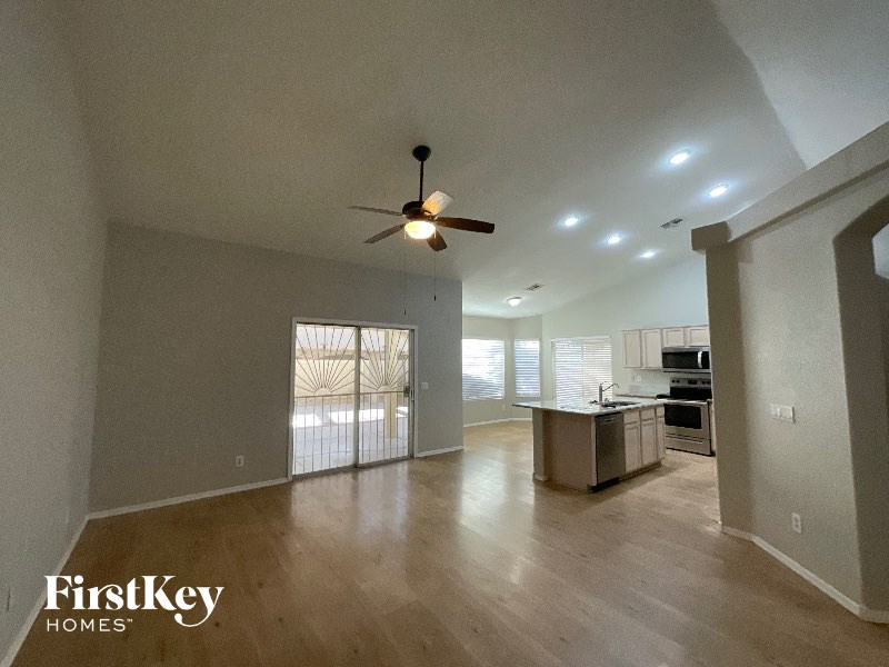 8507 W PALM Lane 4 Beds House for Rent - Photo Gallery 4