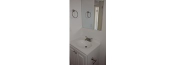 2 Bedrooms, 1 Bathroom