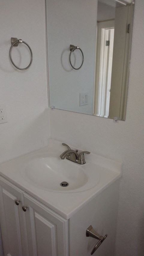 718 S Altantic Ave 1-3 Beds Apartment for Rent - Photo Gallery 9