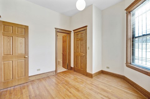 1524 W Fullerton Ave Studio-5 Beds Apartment for Rent - Photo Gallery 4