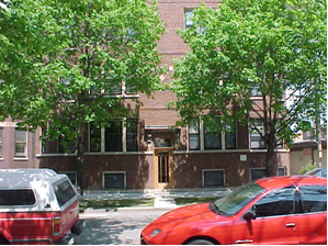 2116-2118 W Berteau Ave 4-5 Beds Apartment for Rent