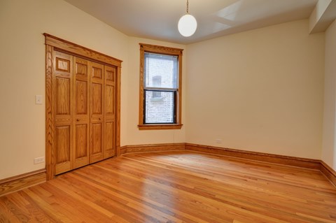 3722-3724 N Fremont St Studio-5 Beds Apartment for Rent - Photo Gallery 8