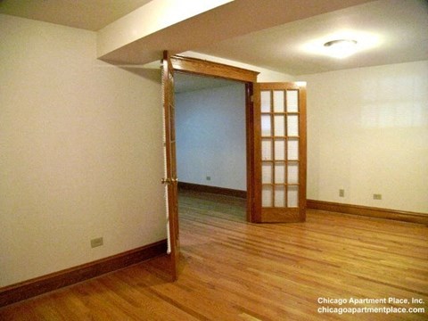 3900-3914 N Greenview Ave Studio-3 Beds Apartment for Rent - Photo Gallery 6