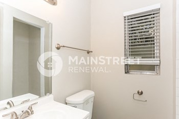 2035 Almira st 3 Beds House for Rent - Photo Gallery 14