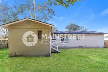 2035 Almira st 3 Beds House for Rent - Photo Gallery 16