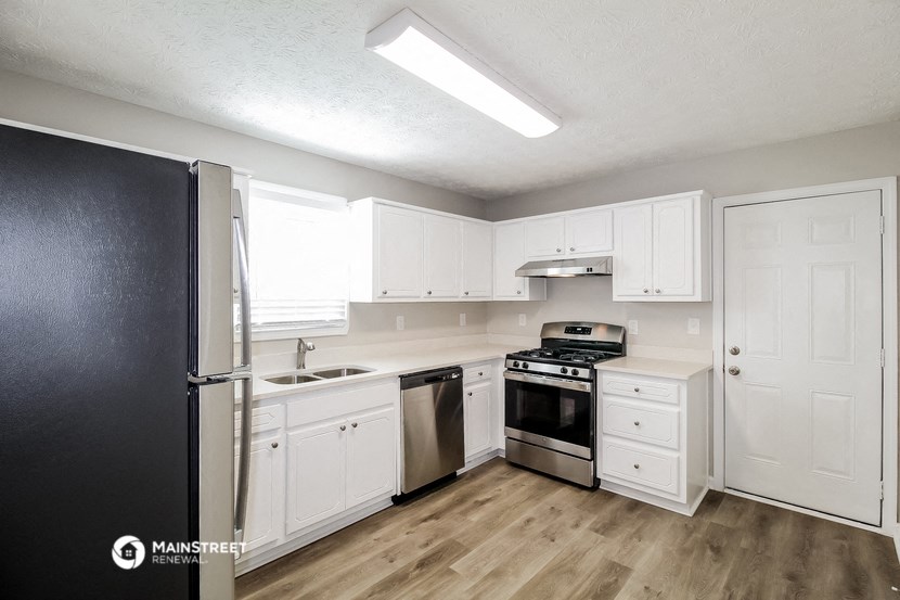 the preserve at ballantyne commons apartment kitchen with stainless steel appliances