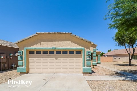 11378 W RIO VISTA Lane 3 Beds Apartment for Rent