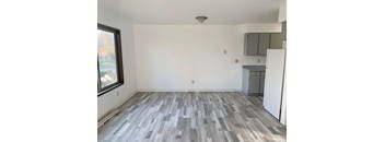 Upstairs: 2 Bedroom, 1.5 Bath