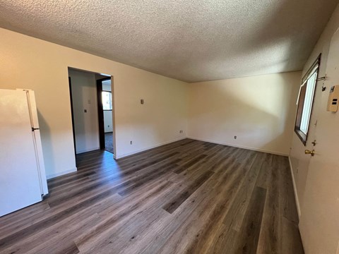 1148 10TH AVENUE 1 Bed Apartment for Rent - Photo Gallery 15