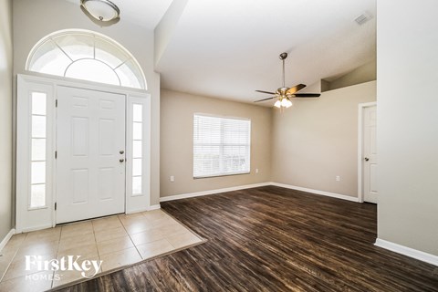 2579 COACHMAN DRIVE 3 Beds Apartment for Rent