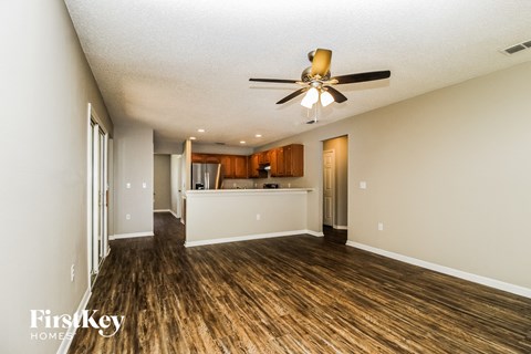 2579 COACHMAN DRIVE 3 Beds Apartment for Rent