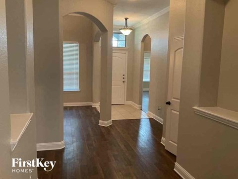 1108 Colonial Drive 3 Beds Apartment for Rent