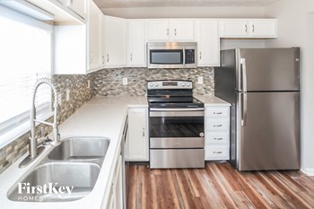 1853 Venona Place 4 Beds House for Rent - Photo Gallery 5