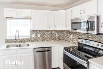 1853 Venona Place 4 Beds House for Rent - Photo Gallery 6