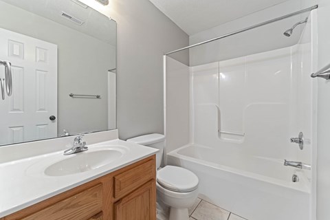 206 Streamwood Drive 3 Beds Apartment for Rent