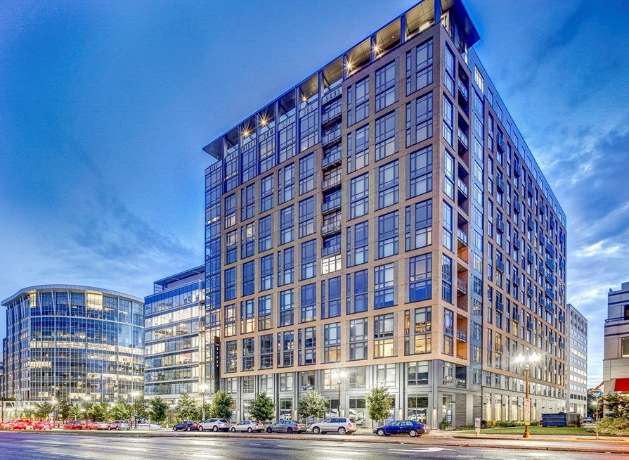 the building in which the hotel is located