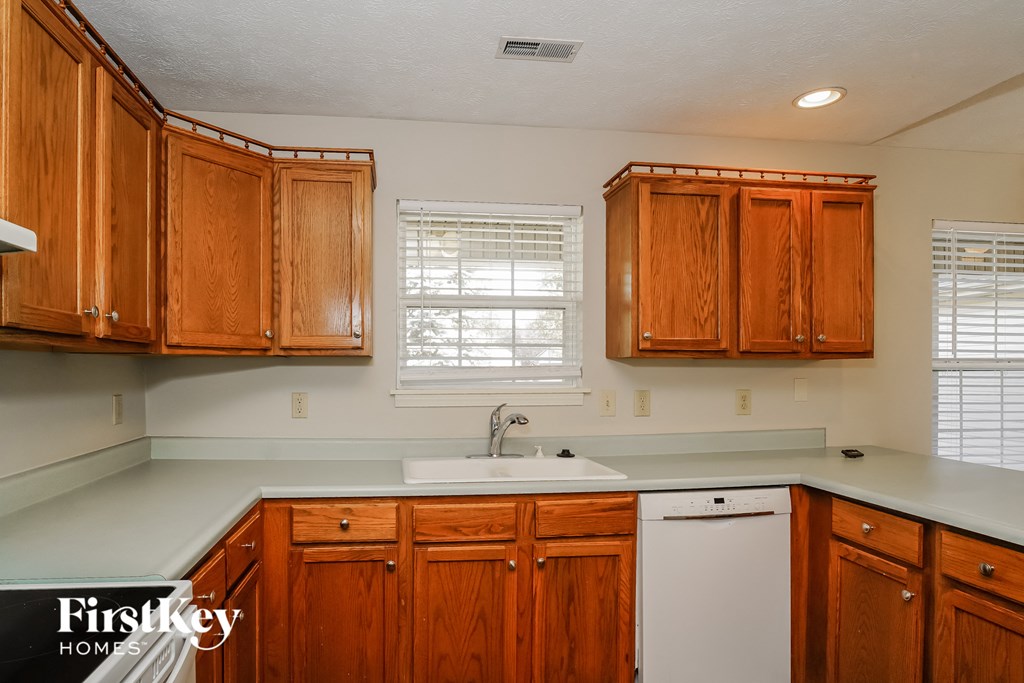 1489 MIMOSA Court Greenfield, IN 46140