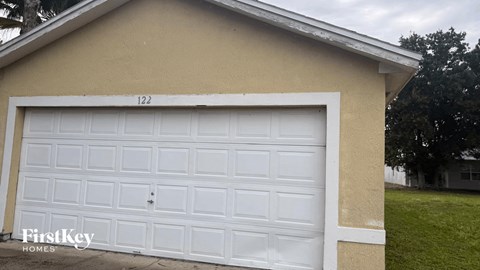 122 Barrington Drive 3 Beds Apartment for Rent