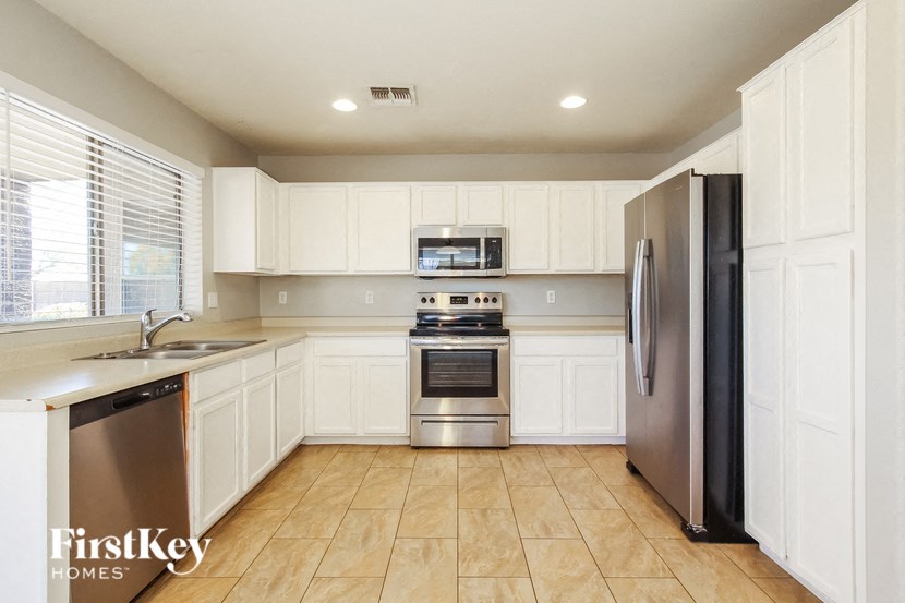 709 S 125TH Avenue Avondale, AZ 85323