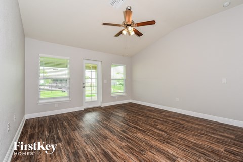 2716 NW 3Rd Avenue 3 Beds Apartment for Rent