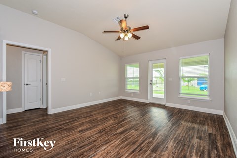 2716 NW 3Rd Avenue 3 Beds Apartment for Rent
