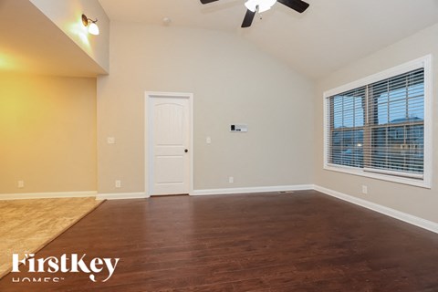 525 Magnolia Drive 3 Beds Apartment for Rent