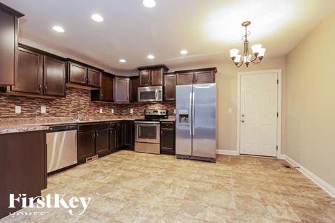 525 Magnolia Drive 3 Beds Apartment for Rent