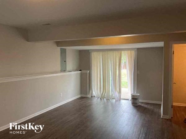 408 NE 192nd Terrace 3 Beds House for Rent - Photo Gallery 2