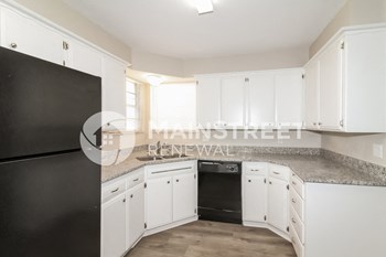 2425 NW 44TH ST 3 Beds House for Rent - Photo Gallery 5