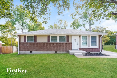 2909 B Lakeland Drive 3 Beds Apartment for Rent