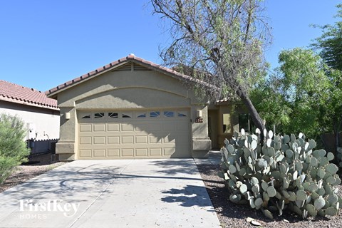 7718 W Sombrero View Lane 3 Beds Apartment for Rent