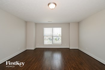 607 Albermarle Drive 4 Beds House for Rent - Photo Gallery 8