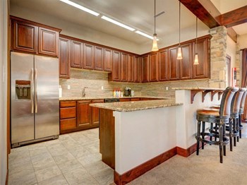 Clubhouse kitchen - Photo Gallery 11