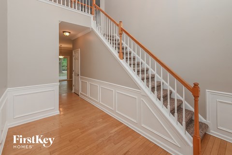5847 Crimson Oak Court 5 Beds Apartment for Rent
