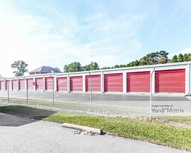 Storage Units for Rent available at 1057 Rim Road, Fayetteville, NC 28314 - Photo Gallery 1