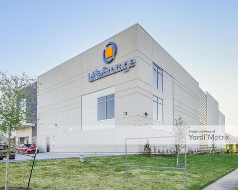 Storage Units for Rent available at 1529 32Nd Street, Kenner, LA 70065