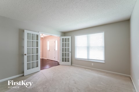 1813 Highcrest Drive 4 Beds Apartment for Rent