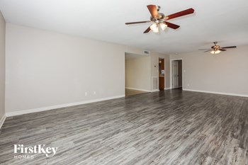 1748 W MONTE Avenue 4 Beds House for Rent - Photo Gallery 3