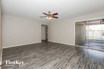 1748 W MONTE Avenue 4 Beds House for Rent - Photo Gallery 4