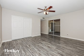 1748 W MONTE Avenue 4 Beds House for Rent - Photo Gallery 9