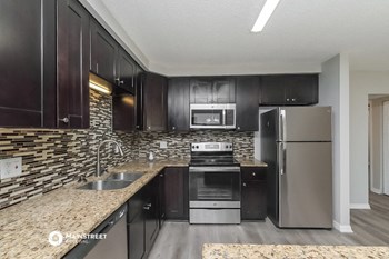 810 20TH ST SW 4 Beds House for Rent - Photo Gallery 5