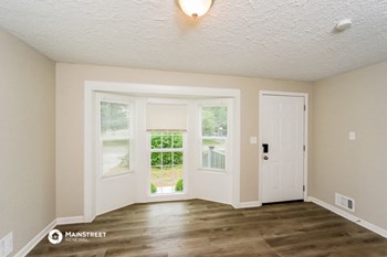 8203 BISCANE DR 3 Beds House for Rent - Photo Gallery 5