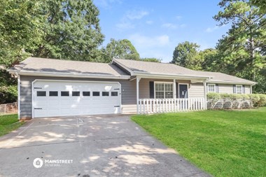 595 COWAN RD 3 Beds Apartment for Rent