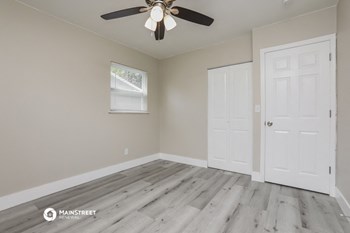 1894 AARON AVE 3 Beds House for Rent - Photo Gallery 11